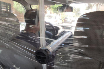 ببینید | ایده جالب راننده تاکسی اینترنتی برای خنک شدن مسافرش در شرایط کرونایی