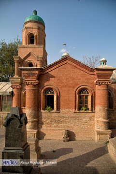 سرای سعدالسلطنه حسینیه امینیها مسجد جامع کلیسای کانتور  و دهکده طبیعت باراجین دروازه درب کوشک