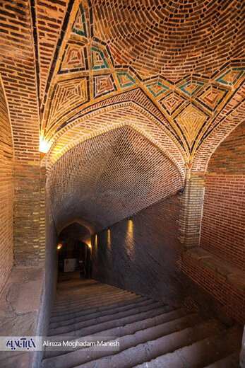 سرای سعدالسلطنه حسینیه امینیها مسجد جامع کلیسای کانتور  و دهکده طبیعت باراجین دروازه درب کوشک