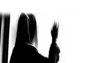 النگوهایم را به او دادم تا خرج خرید گل و هدیه برای مراسم خواستگاری من کند/ طلاها را برداشت و رفت