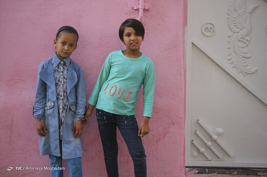 کوچه‌های رنگی، در خاکستری ترین نقطه تهران