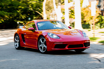 ببینید | آگهی فروش عجیب «پورشه» به صورت قسطی