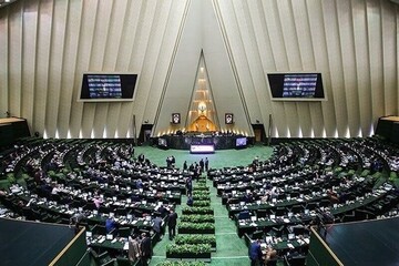 توضیح روابط عمومی مجلس درباره حقوق، حق ماموریت و اضافه‌کاری نمایندگان