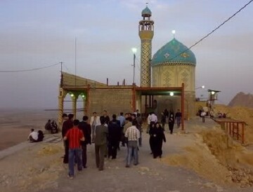 اطراف کوه خضر نبی(ع) در قم ساماندهی شود 