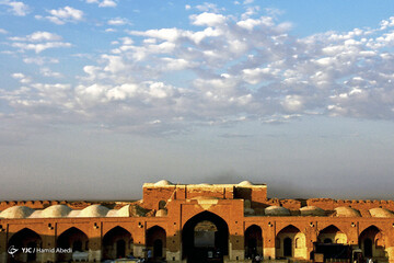 ایرانِ ما؛ کاروانسرای دِیرِ گچین