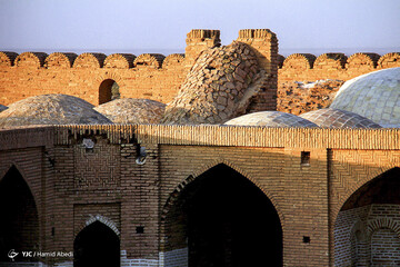 ایرانِ ما؛ کاروانسرای دِیرِ گچین