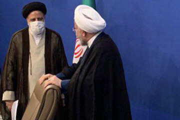 عکس | روحانی و سید ابراهیم رئیسی در نمایی جالب در حاشیه جلسه شورای عالی انقلاب فرهنگی