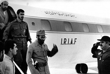 رهبر انقلاب در جبهه‌های دفاع مقدس از نگاه دوربین