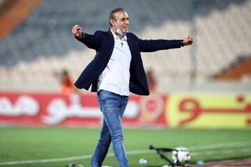 بازیکنان پرسپولیس پشت یحیی درآمدند
