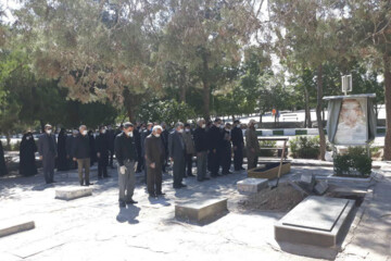 ببینید | تشییع پیکر مادر وزیر سابق بهداشت