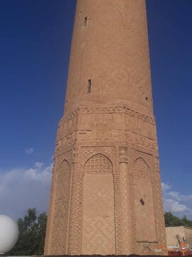 مناره گلپایگان، یکی از بلندترین مناره های ایران با قدمت 900 ساله!