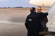 ببینید | تصویر یکی از سفرهای مستشاری سپهبد شهید حاج قاسم سلیمانی و لحظه ورود ایشان به فرودگاه