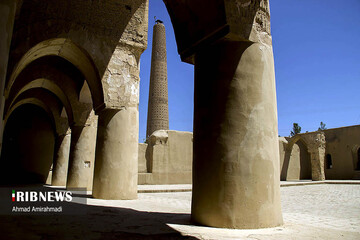 مسجد تاریخانه دامغان قدیمی‌ترین مسجد ایران