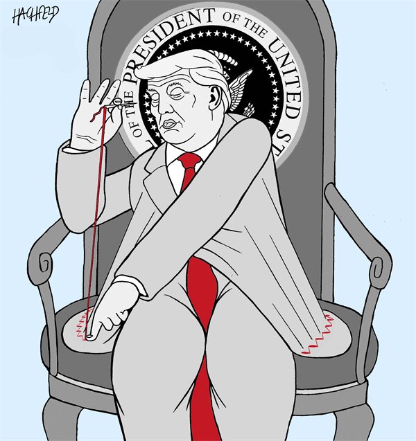 ببینید: ترامپ از این صندلی جدا نمی شود!