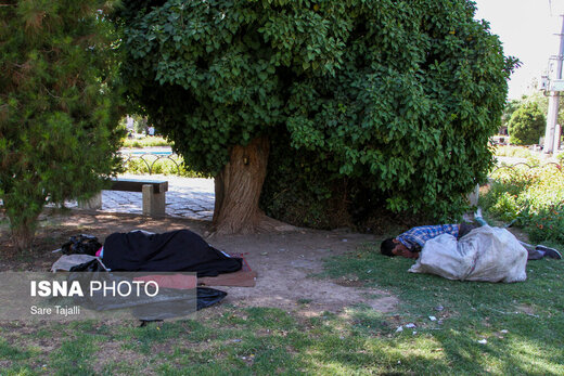 زخم اعتیاد بر میدان تاریخی «مشتاق» کرمان