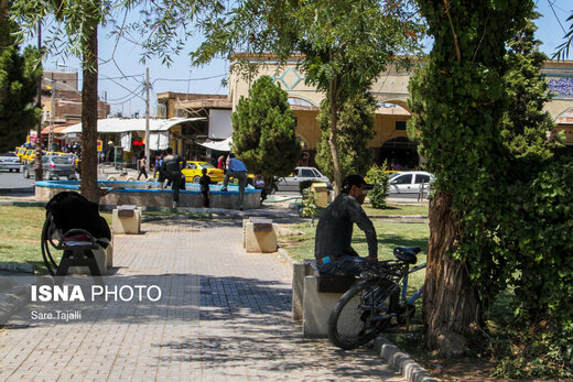 زخم اعتیاد بر میدان تاریخی «مشتاق» کرمان