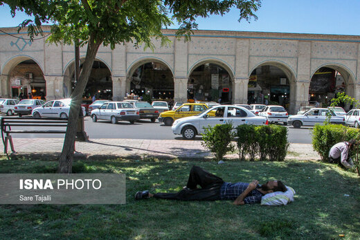 زخم اعتیاد بر میدان تاریخی «مشتاق» کرمان
