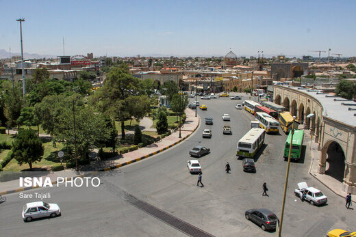 زخم اعتیاد بر میدان تاریخی «مشتاق» کرمان