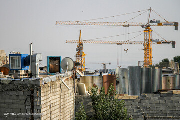 همسایگی کاخ و کوخ