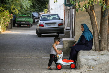 همسایگی کاخ و کوخ