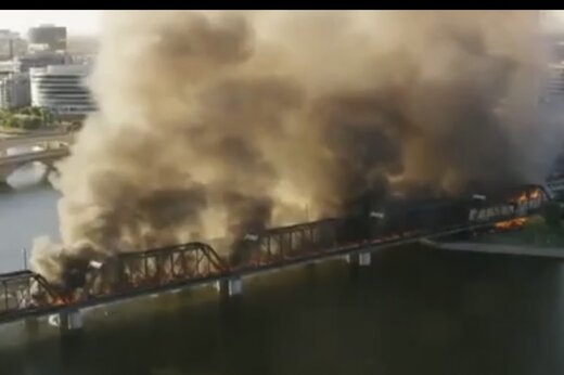 ببینید | آتش‌سوزی بزرگ یک قطار در آریزونای آمریکا