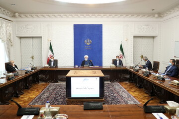 الرئيس روحاني : نحن قادرون على الانتصار في الحرب الاقتصادية التي يشنها العدو


