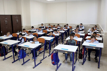 یک نیک‌اندیش ایرانی مقیم کانادا ۲۶ مدرسه در کشور ساخت