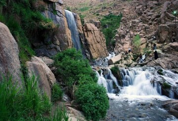 مدیرعامل شرکت آب ‌منطقه‌ای همدان: راننده خودروی تخلیه فاضلاب در رودخانه عباس آباد همدان راهی زندان شد