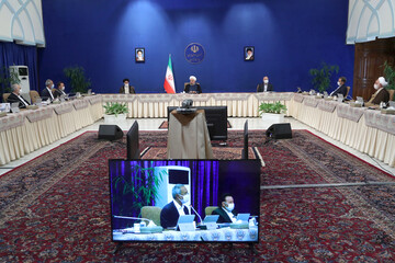 روحانی: استقراض از بانک مرکزی را از دستور کار دولت خارج کرده‌ایم