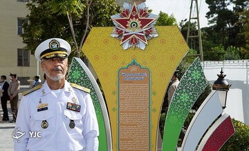 رمزگشایی از نشانِ نظامی که رهبر انقلاب به ارتش اعطا کردند +تصاویر