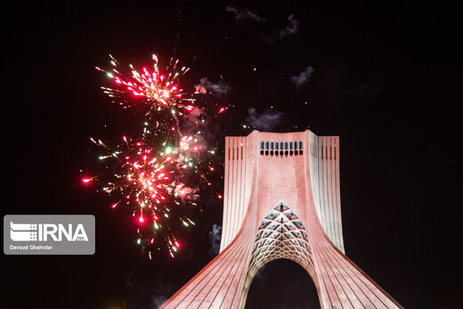 نورافشانی برج آزادی به مناسبت عید سعید غدیر