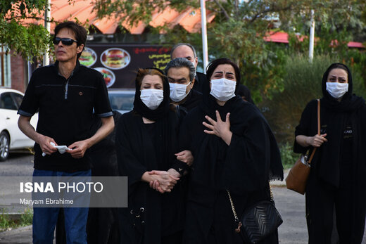 مراسم تشییع ششمین شهید مدافع سلامت در تبریز