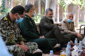 نشست فصلی وحدت و اخوت فرماندهان ارتش و سپاه