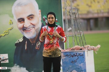 جشن قهرمانی تیم فوتبال بانوان شهرداری بم
