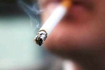 نتایج یک تحقیق جدید؛ خطر ابتلا به کرونا در جوانان سیگاری هفت برابر دیگران است