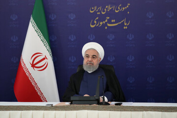 Pres. Rouhani pays homage to Iranian doctors for their "great sacrifices"