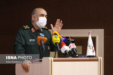تجلیل از مدافعان سلامت به مناسبت روز پزشک