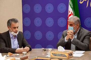 مسئولان برای رفع مشکلات معلمان برنامه ریزی کنند 