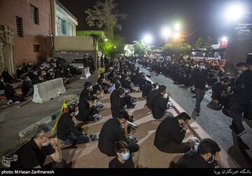 عزاداری شب چهارم محرم در هیئت عشاق الحسین (ع)