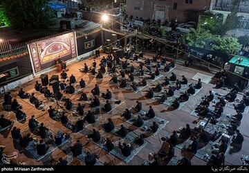 عزاداری شب چهارم محرم در هیئت عشاق الحسین (ع)