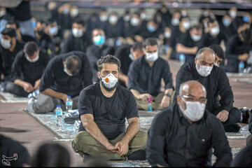 تصاویر | عزاداری شب چهارم محرم در هیئت عشاق الحسین (ع)