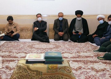 ادای احترام استاندار چهارمحال وبختیاری به شهید مدافع وطن 