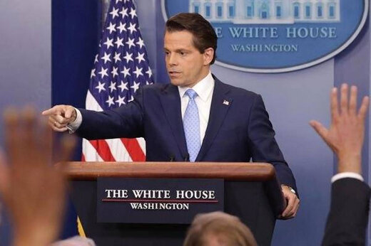 ببینید |  اطرافیان ترامپ مجبورند او را دوست داشته باشند!