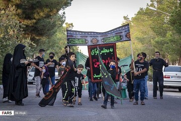 دسته‌ی عزاداری کودکانه بچه‌محل‌های رئیس‌جمهور!