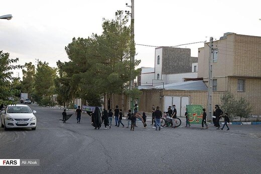 دسته‌ی عزاداری کودکانه بچه‌محل‌های رئیس‌جمهور!