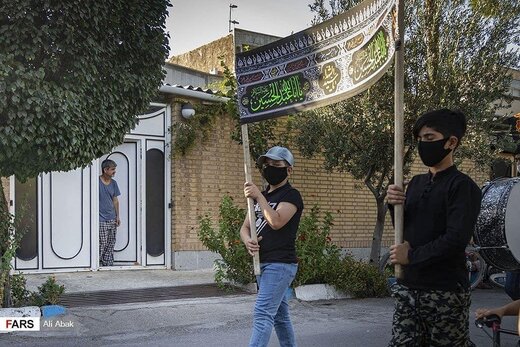 دسته‌ی عزاداری کودکانه بچه‌محل‌های رئیس‌جمهور!