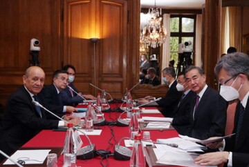 تاکید بر حفظ برجام در دیدار وزیران خارجه چین و فرانسه