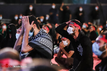 عزاداری شام غریبان در هیئت ریحانه الحسین (ع)