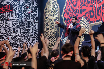 عزاداری شام غریبان در هیئت ریحانه الحسین (ع)