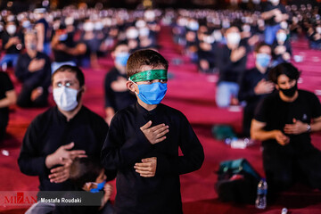 عزاداری شام غریبان در هیئت ریحانه الحسین (ع)